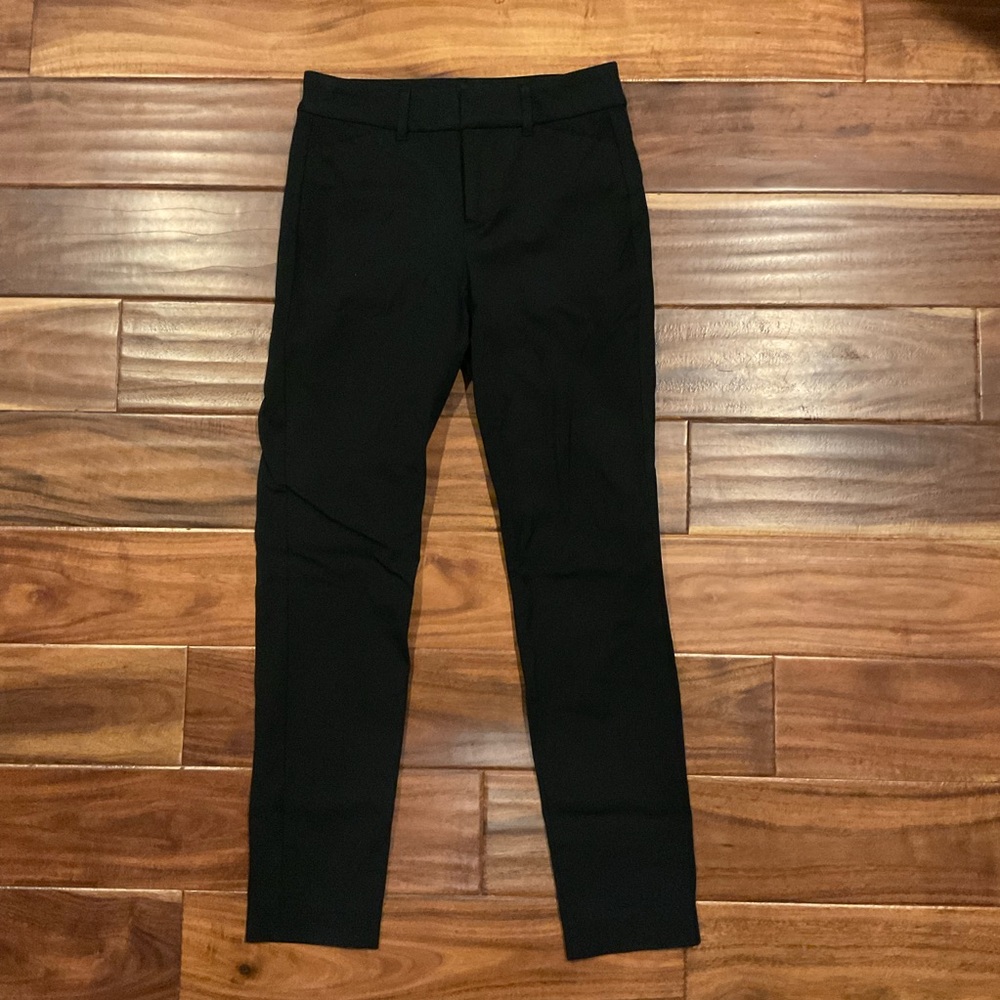 Old Navy Black High Rise Pixie Pants